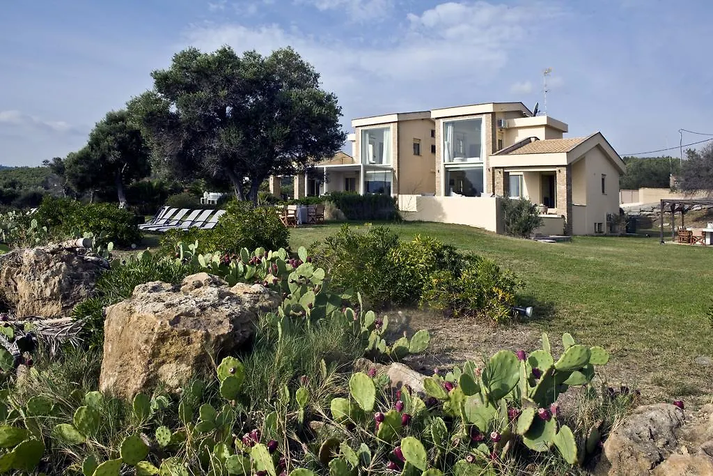Holiday home Villa Starshell A' Pyrgadikia