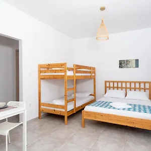 Avli Apartment